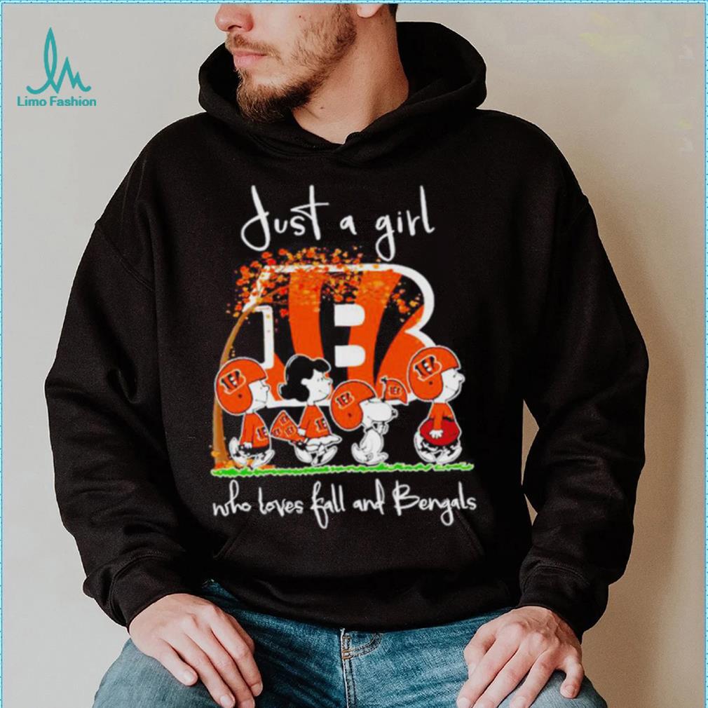 Just a girl who loves fall and Bengals the Peanuts shirt, hoodie