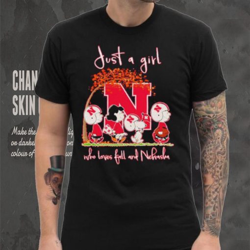 Peanuts Cartoon Just A Girl Who Loves Fall And Nebraska Shirt