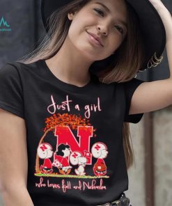 Peanuts Cartoon Just A Girl Who Loves Fall And Nebraska Shirt