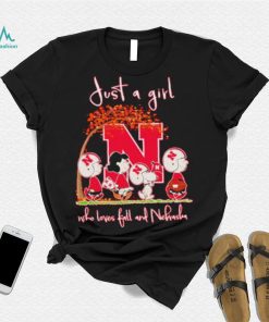 Peanuts Cartoon Just A Girl Who Loves Fall And Nebraska Shirt
