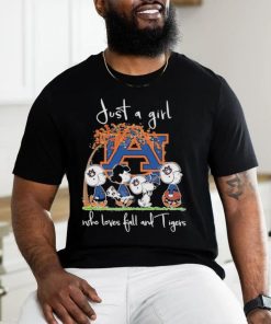 Peanuts Just A Girl Who Loves Fall And Tigers Shirt