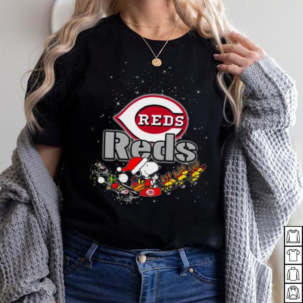 Snoopy Love Cincinnati Reds Ugly Christmas Sweater Christmas Gift - Limotees