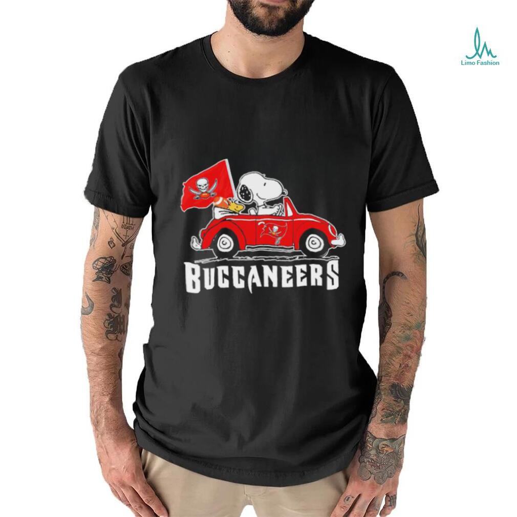 Snoopy and Woodstock drive Car Buccaneers football shirt, hoodie,  longsleeve, sweatshirt, v-neck tee