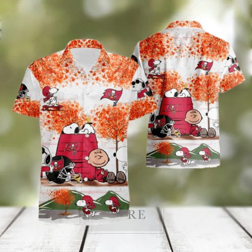 Tampa Bay Buccaneers Snoopy Autumn Hawaiian Shirt