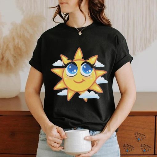 The sun smiles on the island of Maui strong shirt