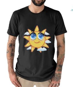 The sun smiles on the island of Maui strong shirt