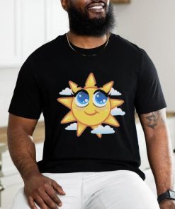 The sun smiles on the island of Maui strong shirt