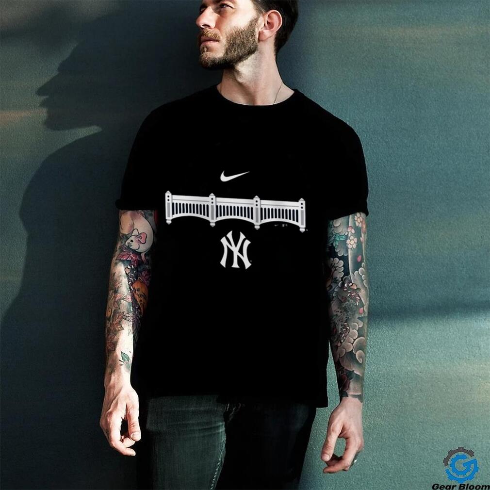 Youth Nike Navy New York Yankees Local T Shirt - Limotees