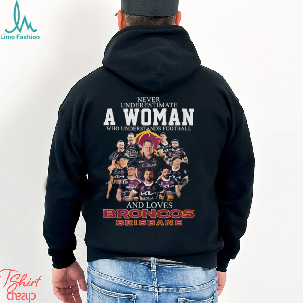 Never underestimate a woman who understands baseball and loves Twins  baseball team shirt, hoodie, sweater, long sleeve and tank top