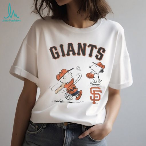 Charlie Brown And Snoopy Playing Baseball San Francisco Giants MLB 2023 T Shirt