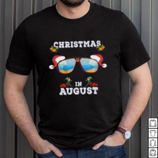 Christmas Sunglasses with Santa claus Hat in Augus’ Men’s T Shirt