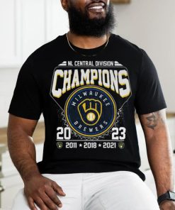 NL Central Division 2011 2018 2021 2023 Champions Milwaukee Brewers shirt -  Limotees