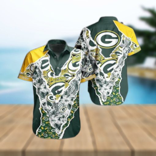 Green Bay Packers Nfl Hawaii Shirt Graphic Floral Pattern This Summer Meaningful Gifts For Fans