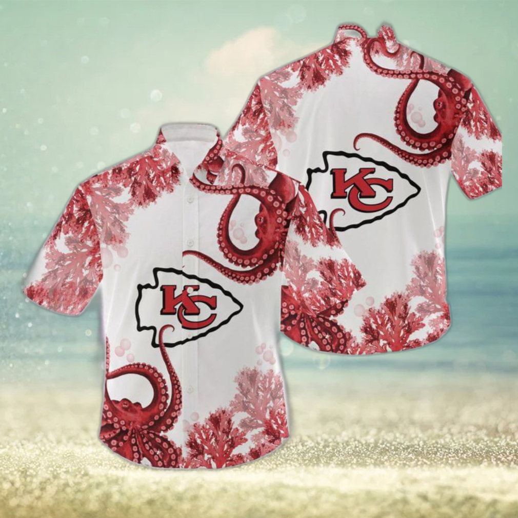 NFL Kansas City Chiefs Snoopy Dog Hawaiian Shirt Gift For Fans