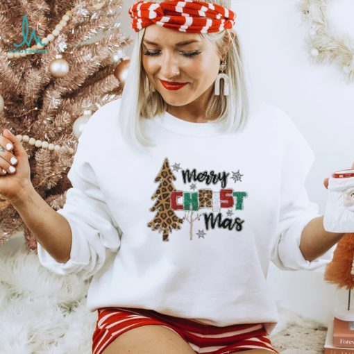 Merry Christmas Leopard Tree’ Men’s Ringer T Shirt