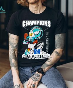 Top Philadelphia Sports Team Philadelphia Phillies And Philadelphia Eagles  shirt - Limotees