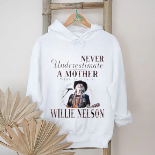 Never underestimate A Mother Who Listens To Willie Nelson Plaid 2023 Shirt