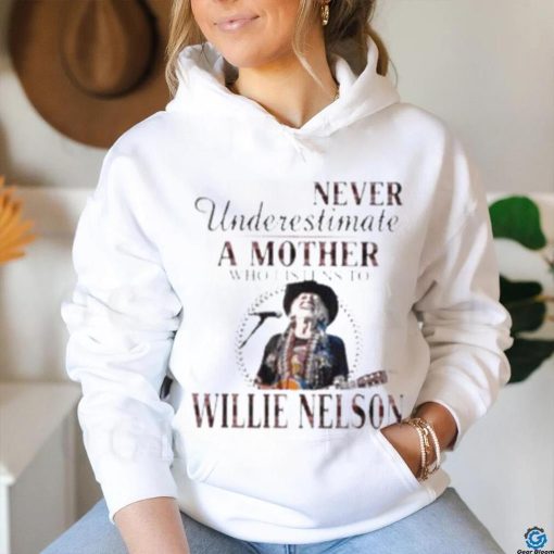 Never underestimate A Mother Who Listens To Willie Nelson Plaid 2023 Shirt
