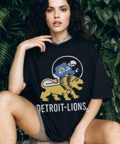 Detroit Lions Throwback Helmet  Retro Detroit Lions T-Shirt – HOMAGE