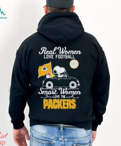 Nice snoopy and woodstock real women love baseball smart women love the Green Bay Packers shirt