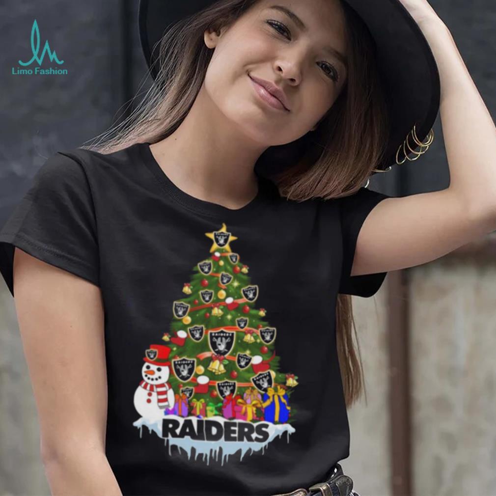 Oakland Raiders NFL Christmas Logo Shirt