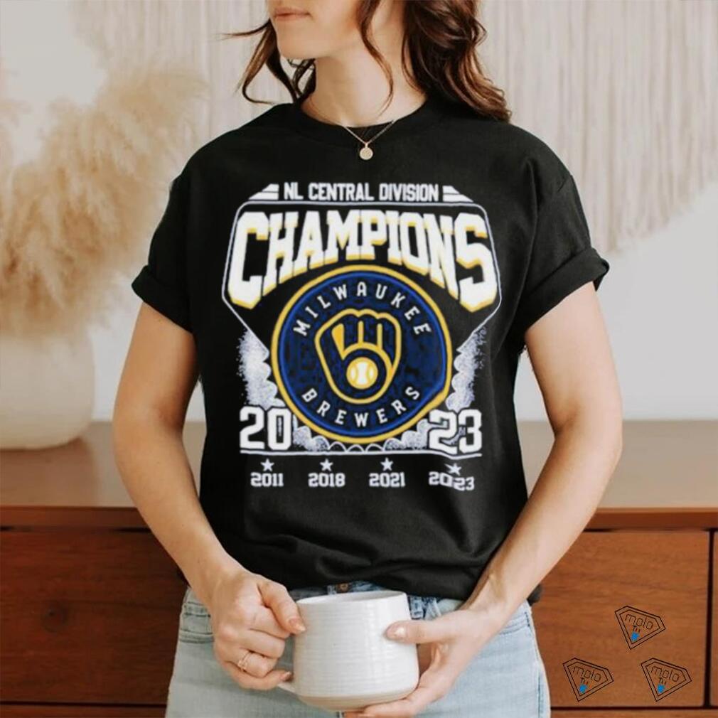 NL Central Divison Champions Milwaukee Brewers 2011 2018 2021 2023 T-Shirt  - ReviewsTees