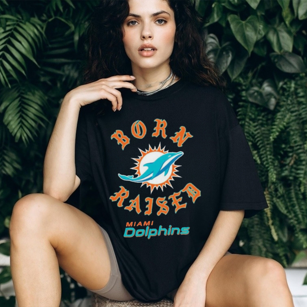 black miami dolphins t shirt