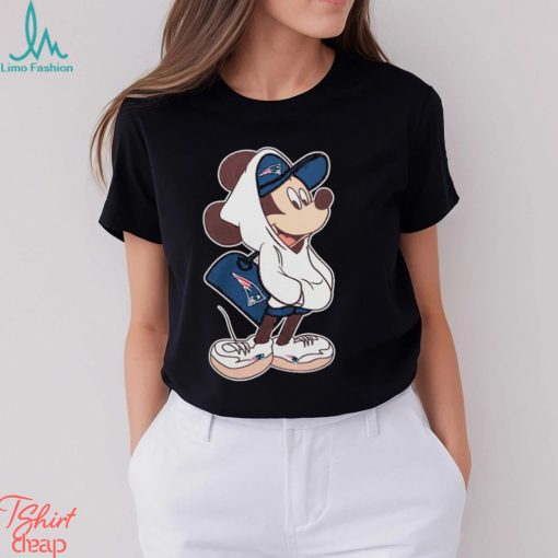 Official new England Patriots NFL x Disney Mickey Mouse Cartoon Shirt