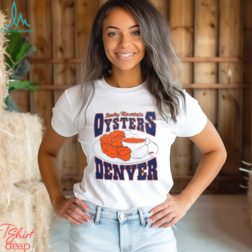 Denver Broncos Team Vintage Art T-Shirt