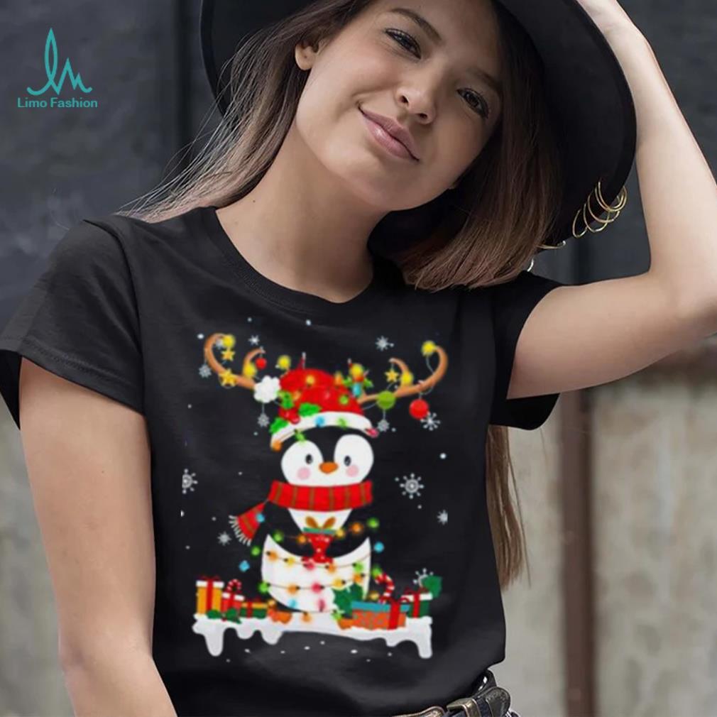 Penguin & Reindeer Print Kid's T-shirt, Short Sleeve Top, Casual
