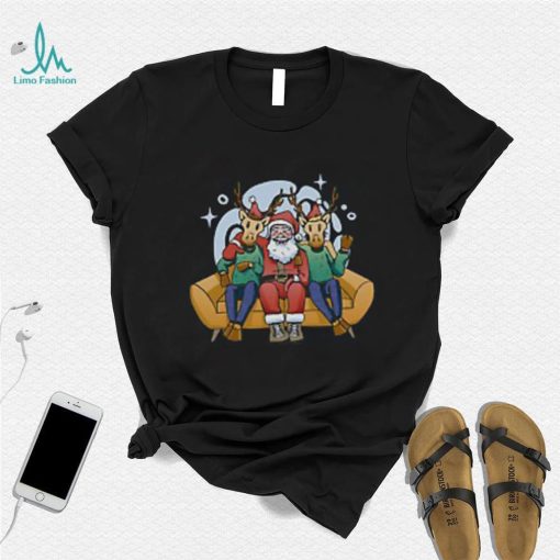 Santa Claus Chilling With Reindeers Christmas Xmas Mens Long Sleeve T Shirt