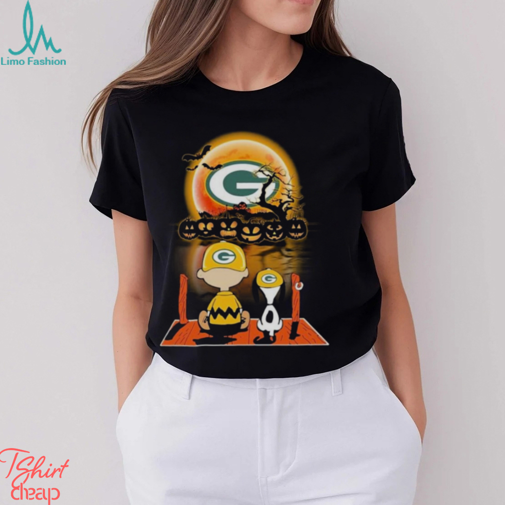 Snoopy And Charlie Brown Pumpkin Green Bay Packers Halloween Moon 2023 T  Shirt - Limotees