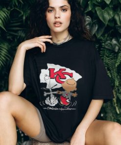 Snoopy Charlie Brown Happy Kansas City Chiefs Shirt