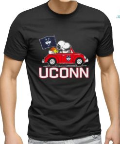 Snoopy and Woodstock driver car uconn huskies shirt