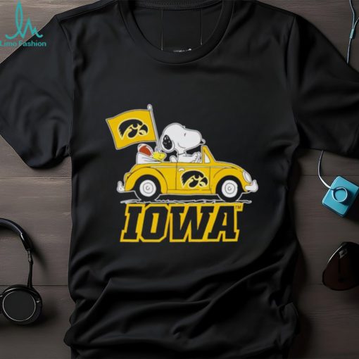 Snoopy and Woodstock driving car Iowa Hawkeyes shirt