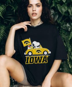 Snoopy and Woodstock driving car Iowa Hawkeyes shirt