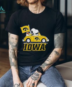 Snoopy and Woodstock driving car Iowa Hawkeyes shirt