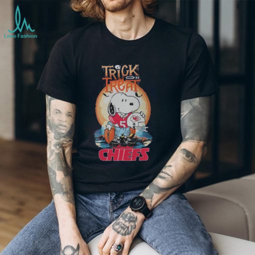 Trick Or Treat Snoopy Teams Kansas City Chiefs Shirt