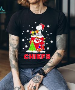 Woodstock and Snoopy on dog house Kansas City Chiefs Christmas shirt
