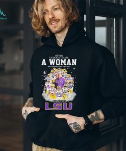 2023 Never underestimate a Woman who understands football and loves LSU Tigers team signatures shirt