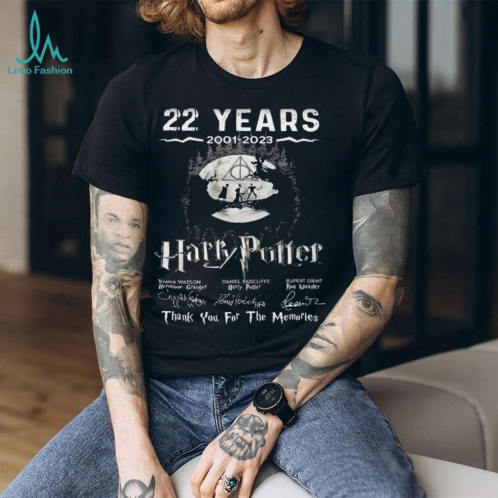 22 Years 2001 2023 Thank You For The Memories Signature  harry Potter Shirt 22 Years 2001 2023 Thank You For The Memories Signature  harry Potter Shirt