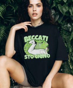 Beccati Sto Cigno T Shirts