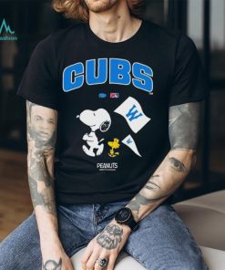 Chicago Cubs Peanuts W flag shirt