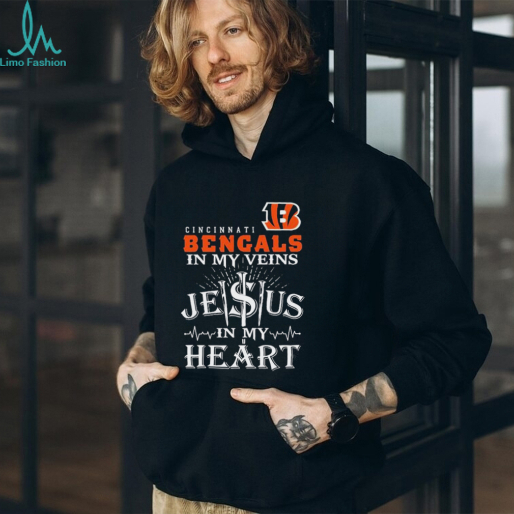 Cincinnati Bengals NFL Football Even Jesus Loves The Bengals Shirt Youth T- Shirt