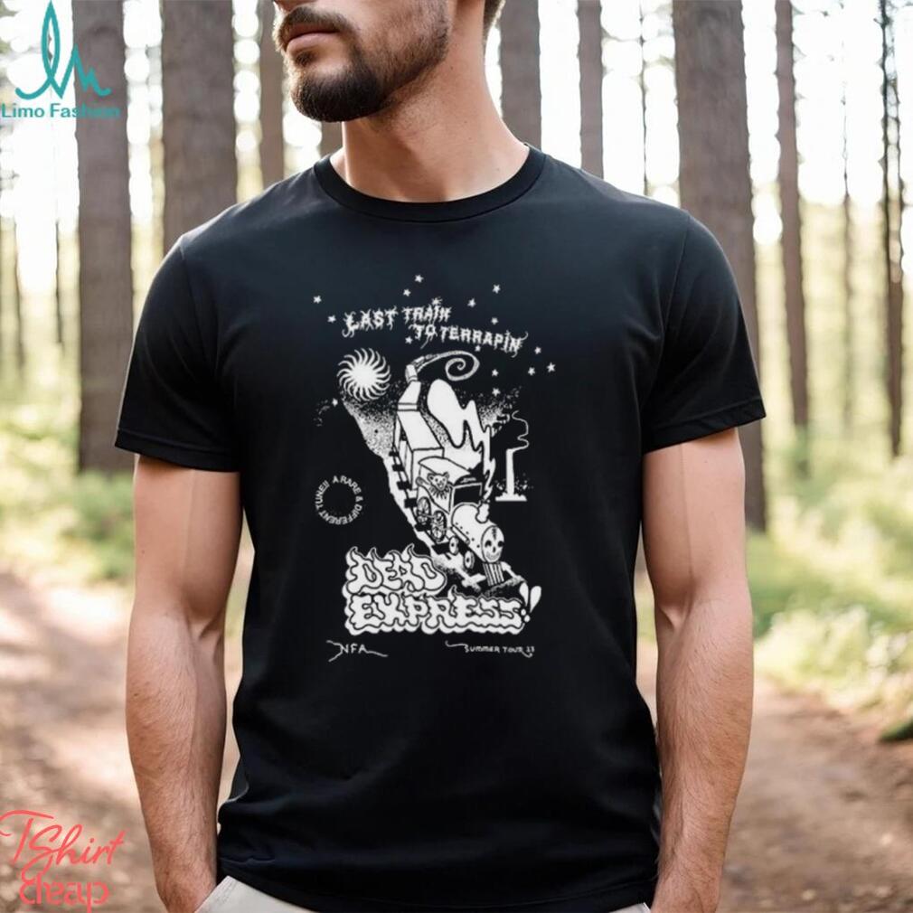 Dead Tour 2023 – Last Train To Terrapin Station – Final Tour – Limited Pre Release – Nfa – Lot Shirt Dead Tour 2023 – Last Train To Terrapin Station – Final Tour – Limited Pre Release – Nfa – Lot Shirt