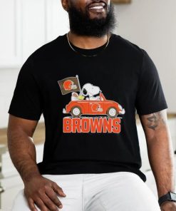 Design Cleveland browns Peanuts Snoopy car cartoon sports shirt