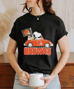 Design Cleveland browns Peanuts Snoopy car cartoon sports shirt