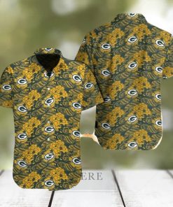 Green Bay Packers Great Waves Of Japanese Hawaiian Shirt And Short For Men Gift, Short Beach For Family