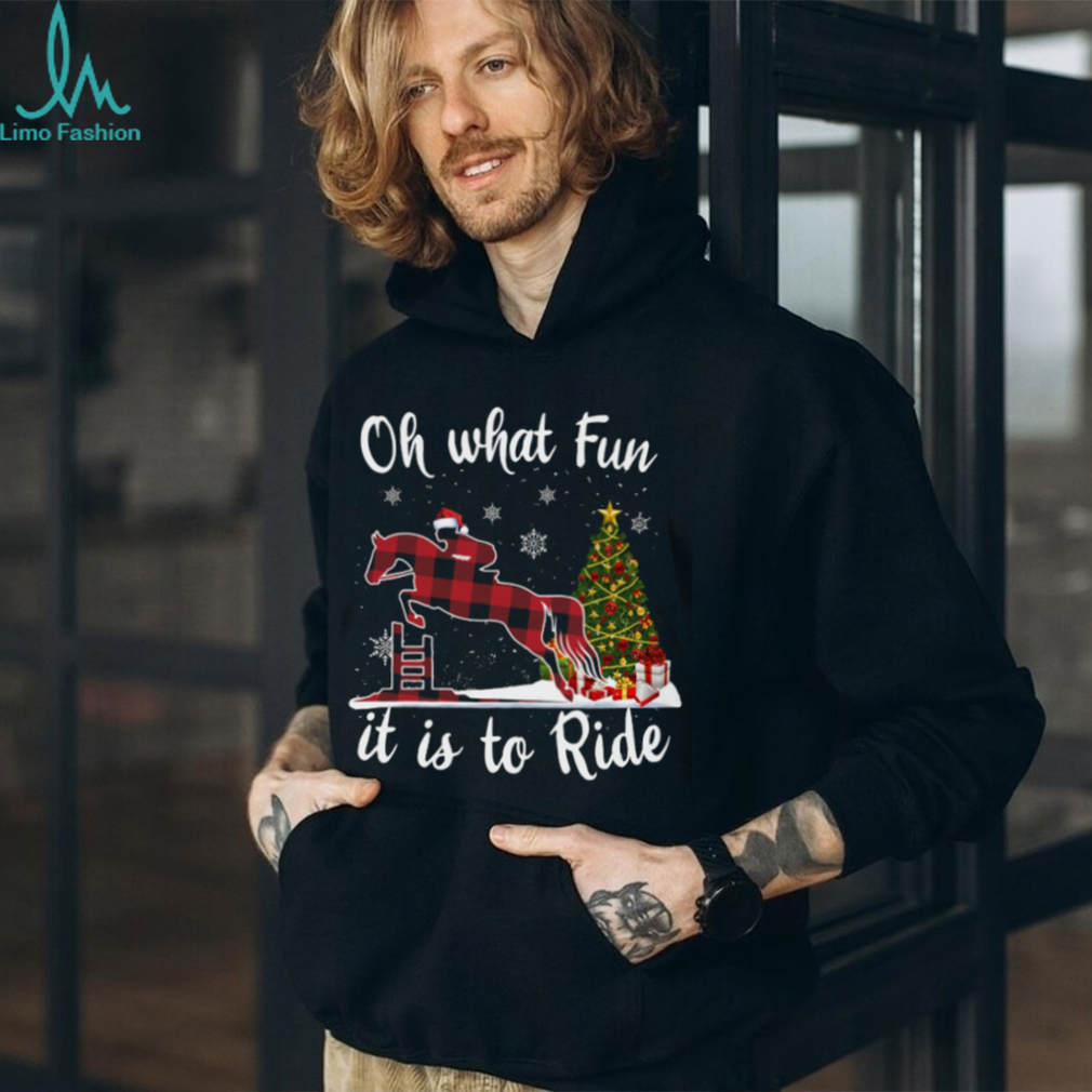 Jumping Eventing Christmas Oh What Fun It Is To Ride Classic T Shirt Jumping Eventing Christmas Oh What Fun It Is To Ride Classic T Shirt