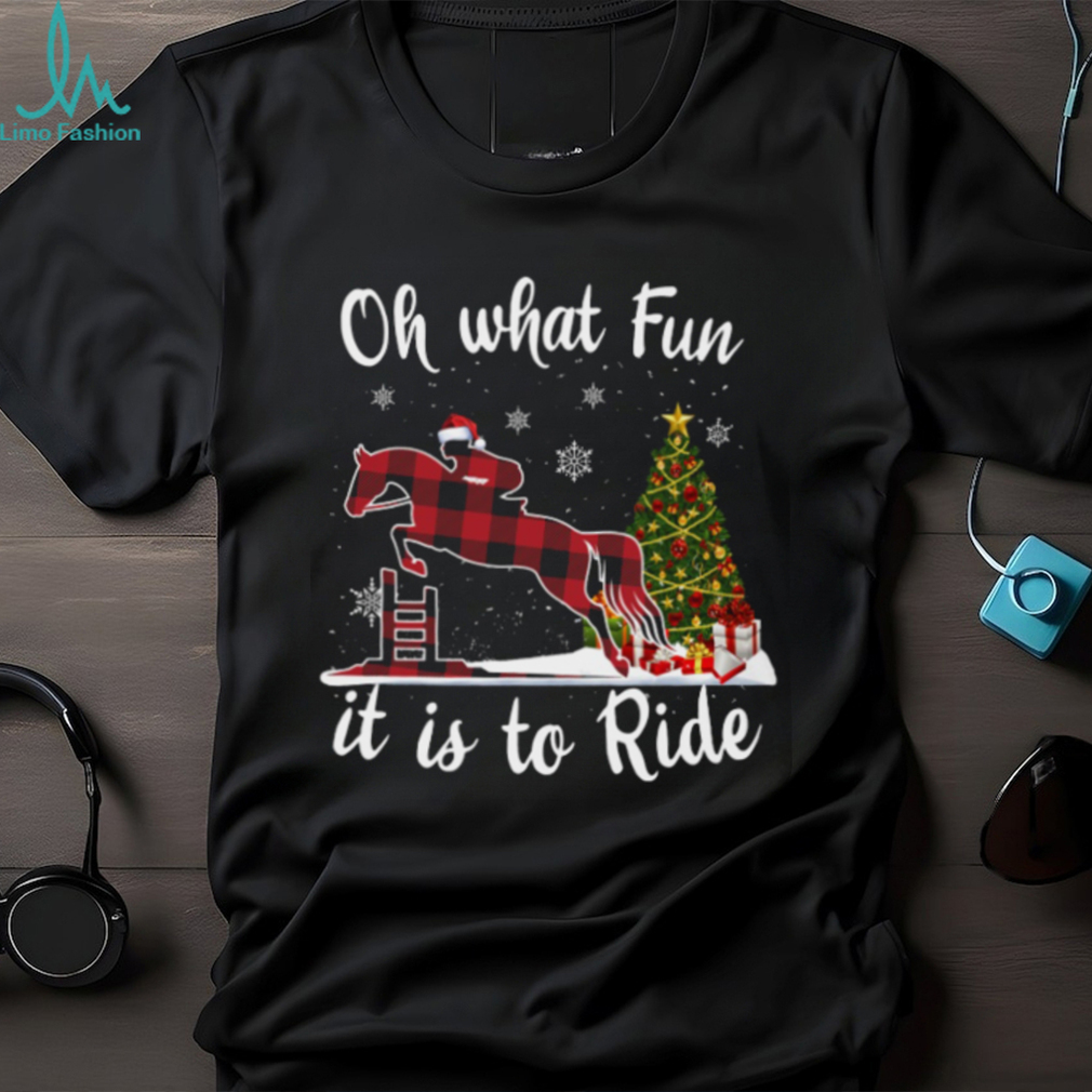 Jumping Eventing Christmas Oh What Fun It Is To Ride Classic T Shirt Jumping Eventing Christmas Oh What Fun It Is To Ride Classic T Shirt